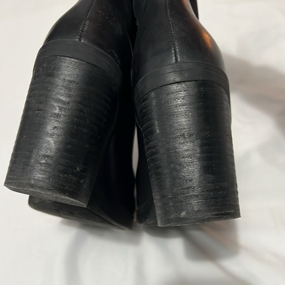 Crown Vintage After Hours Black Leather Round Toe Heeled Chelsea Boots - Picture 6 of 11